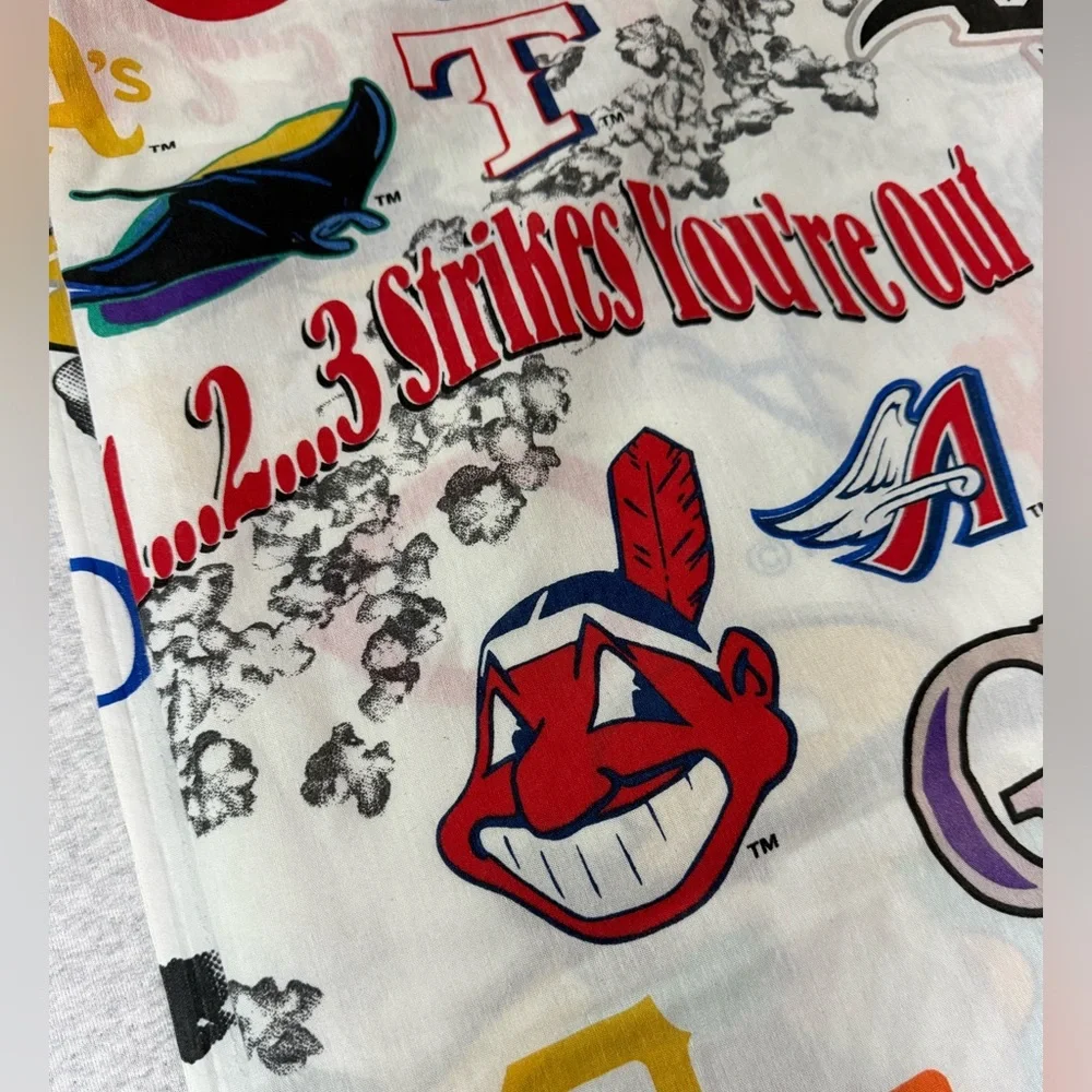 MLB Vintage 1996 “Take Me Out to‎ the Ball Game” Twin Flat Sheet ⚾️🛏️