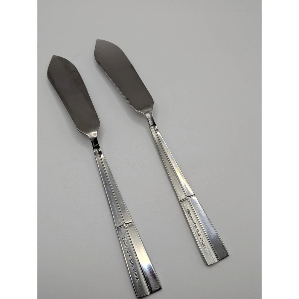 Pfaltzgraff Arabesque Frost 18/0 Stainless Steel‎ Butter Spreader Knife