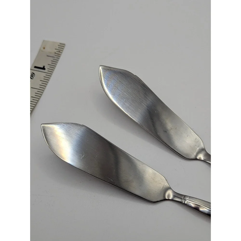 Pfaltzgraff Arabesque Frost 18/0 Stainless Steel‎ Butter Spreader Knife