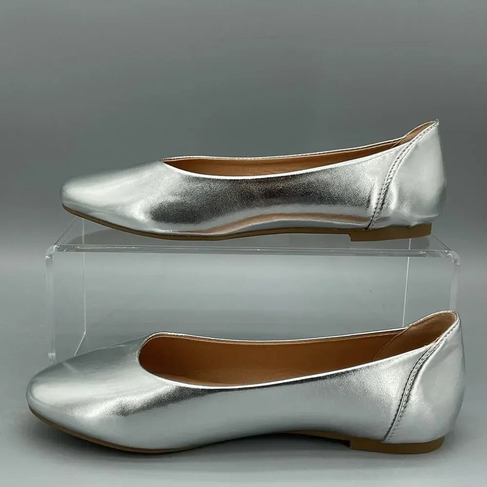 Journee Collection color silver