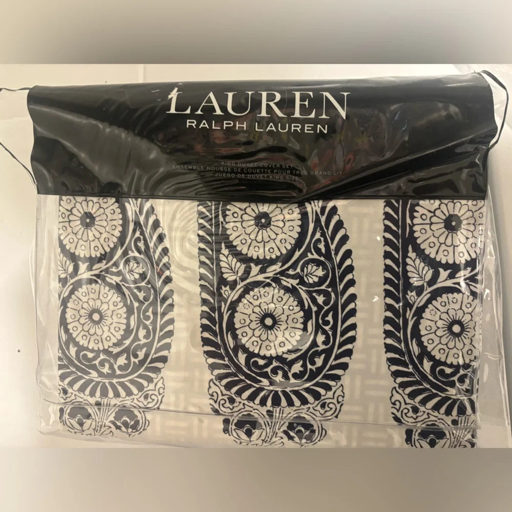 Ralph Lauren Lauren Navy and White Paisley Duvet Cover
