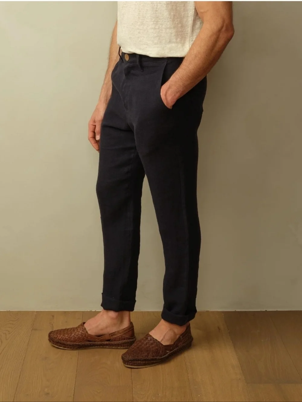 road to nowhere casual material