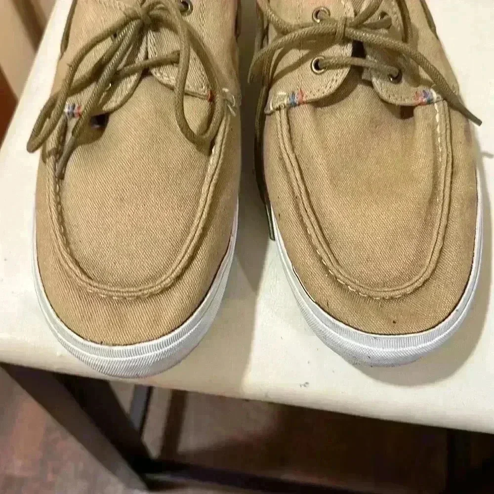 Tommy Hilfiger boat shoes, size 12