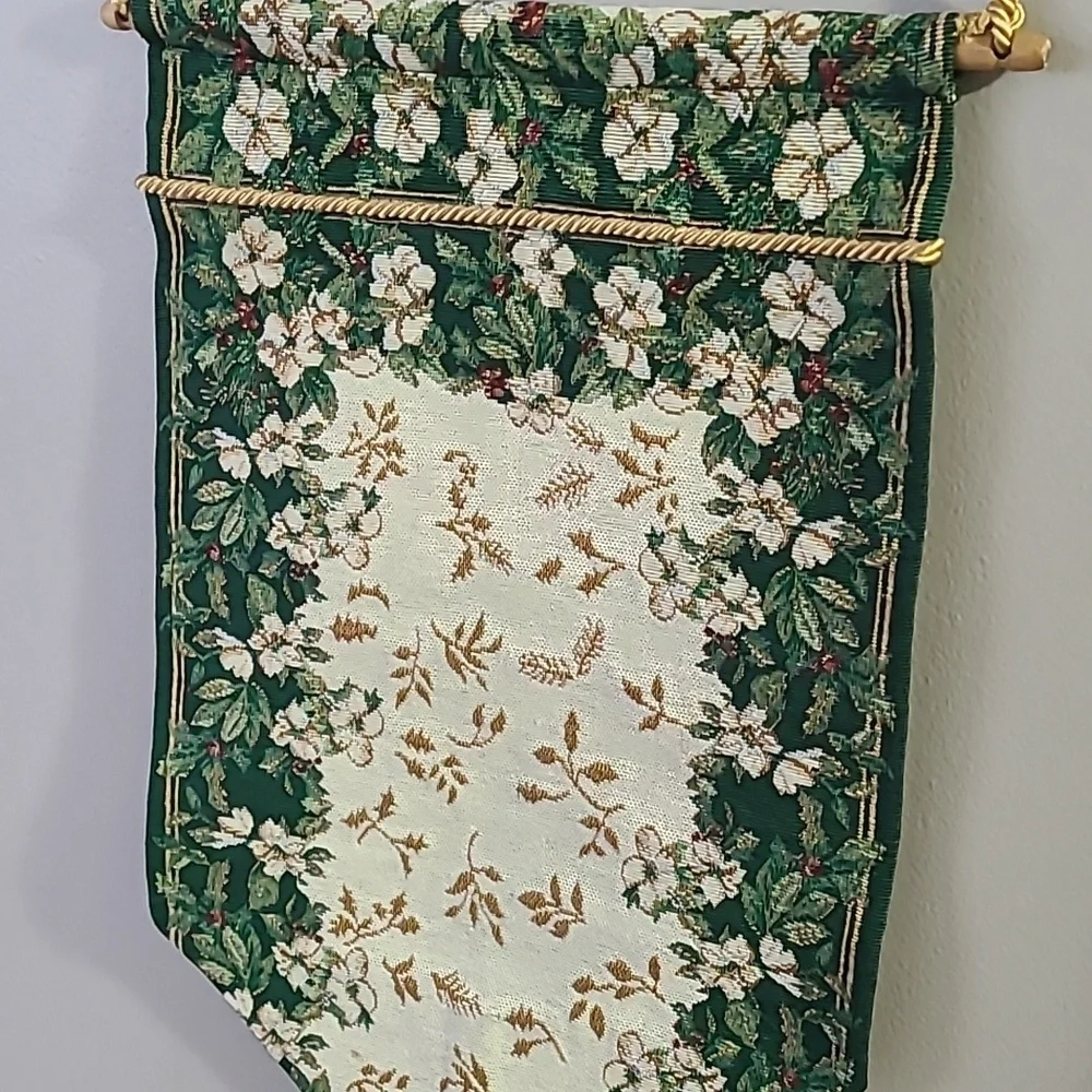 Beautiful HOLIDAY TAPESTRY DOOR HANGING DECOR‎