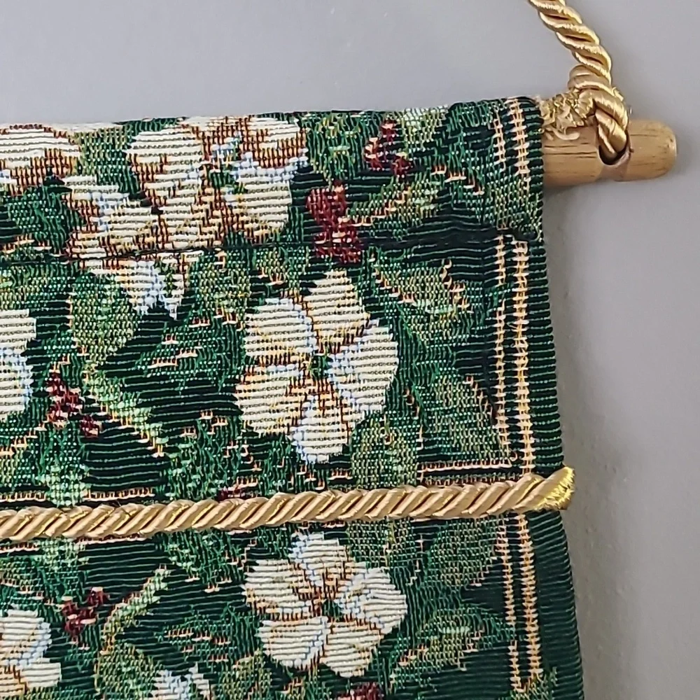 Beautiful HOLIDAY TAPESTRY DOOR HANGING DECOR‎