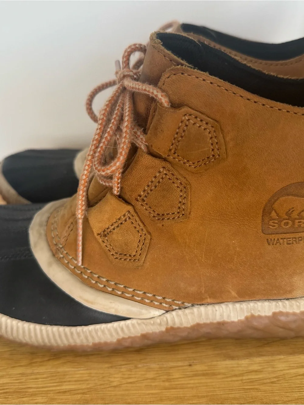 Sorel sturdy lace