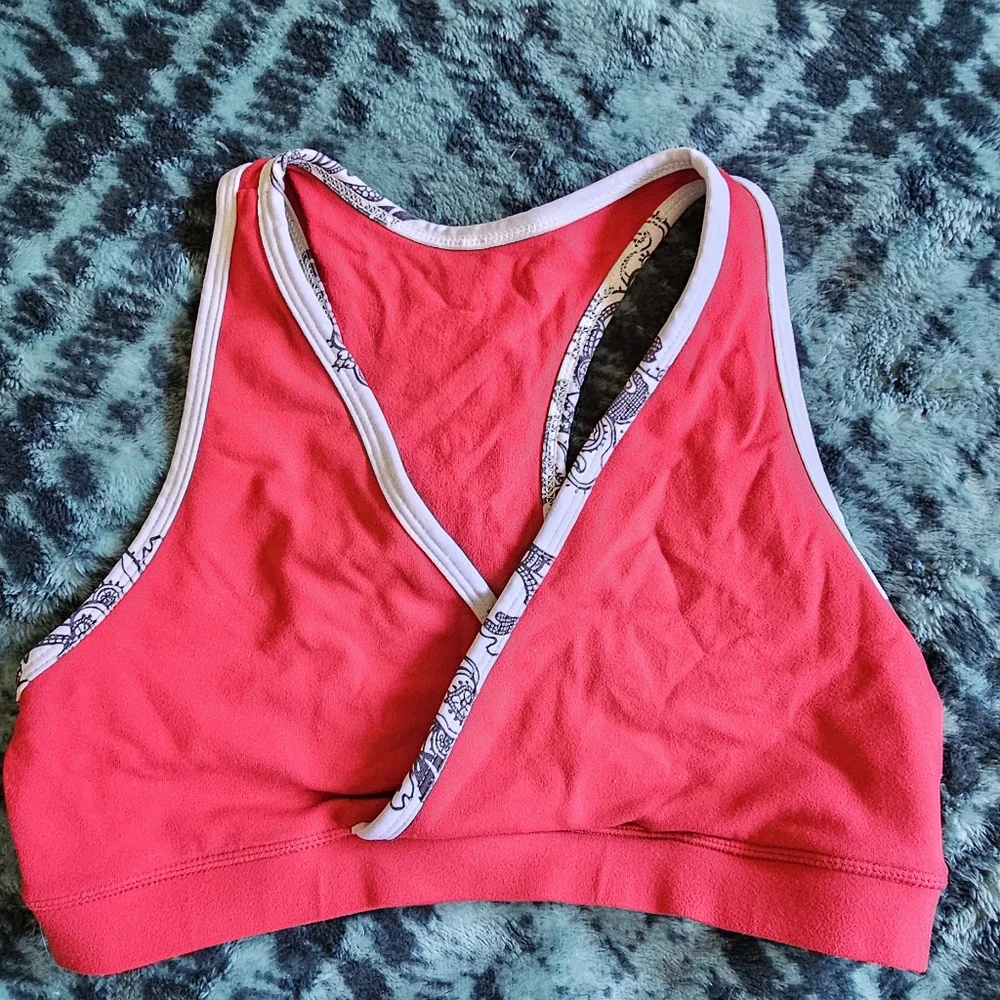 Lululemon red bra‎ top size S
