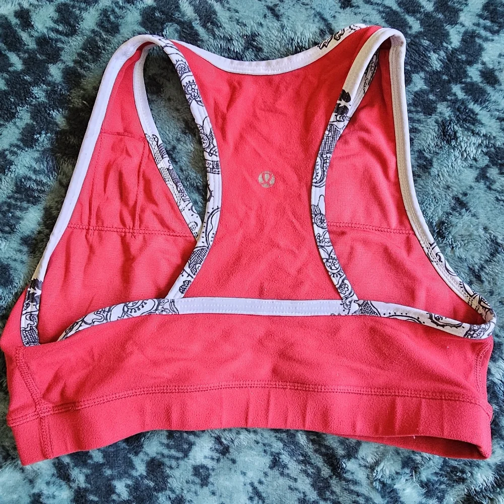 Lululemon red bra‎ top size S
