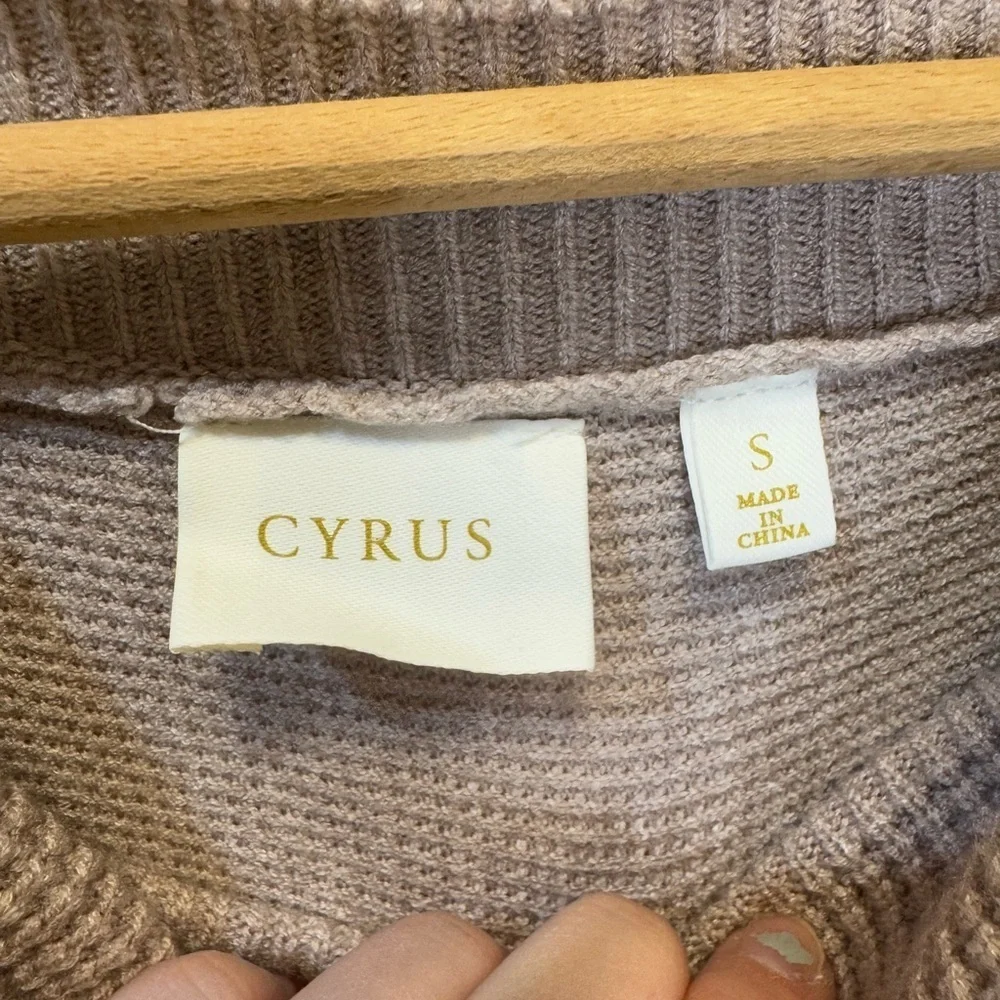 Cyrus embrace comfort