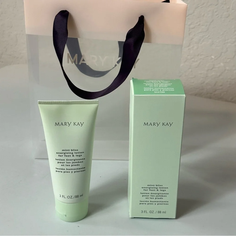 Mary Kay Mint Bliss Energizing Lotion for Feet & Legs 3oz with Gift Bag NEW