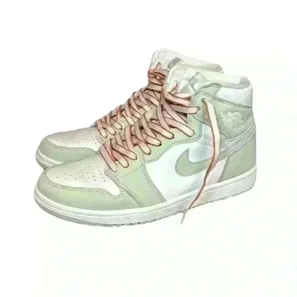 Like new Women’s Air Jordan 1 Retro High OG Seafoam CD0461-002 Women’s Sz 9.5