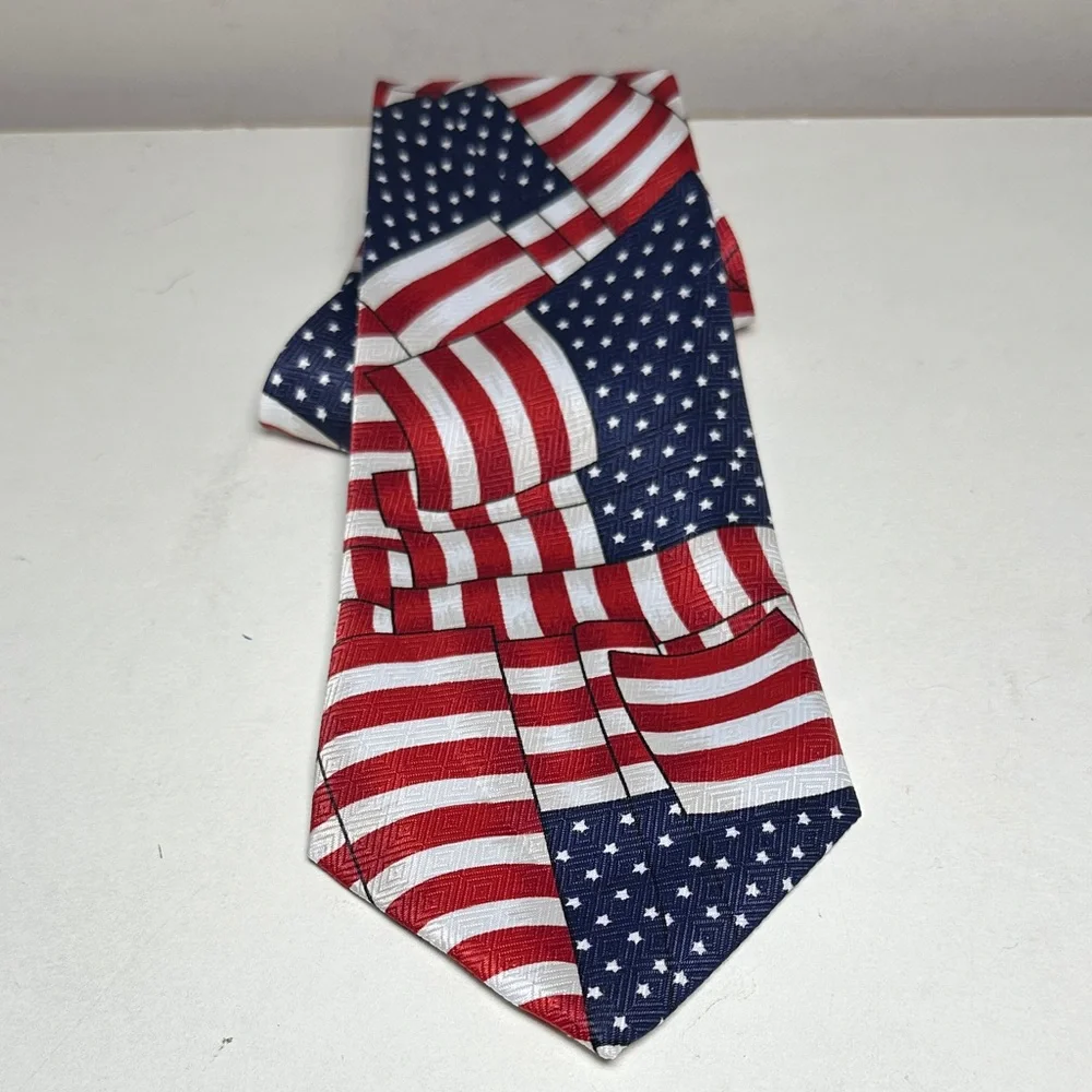 Patriotic American Flag Men's Tie