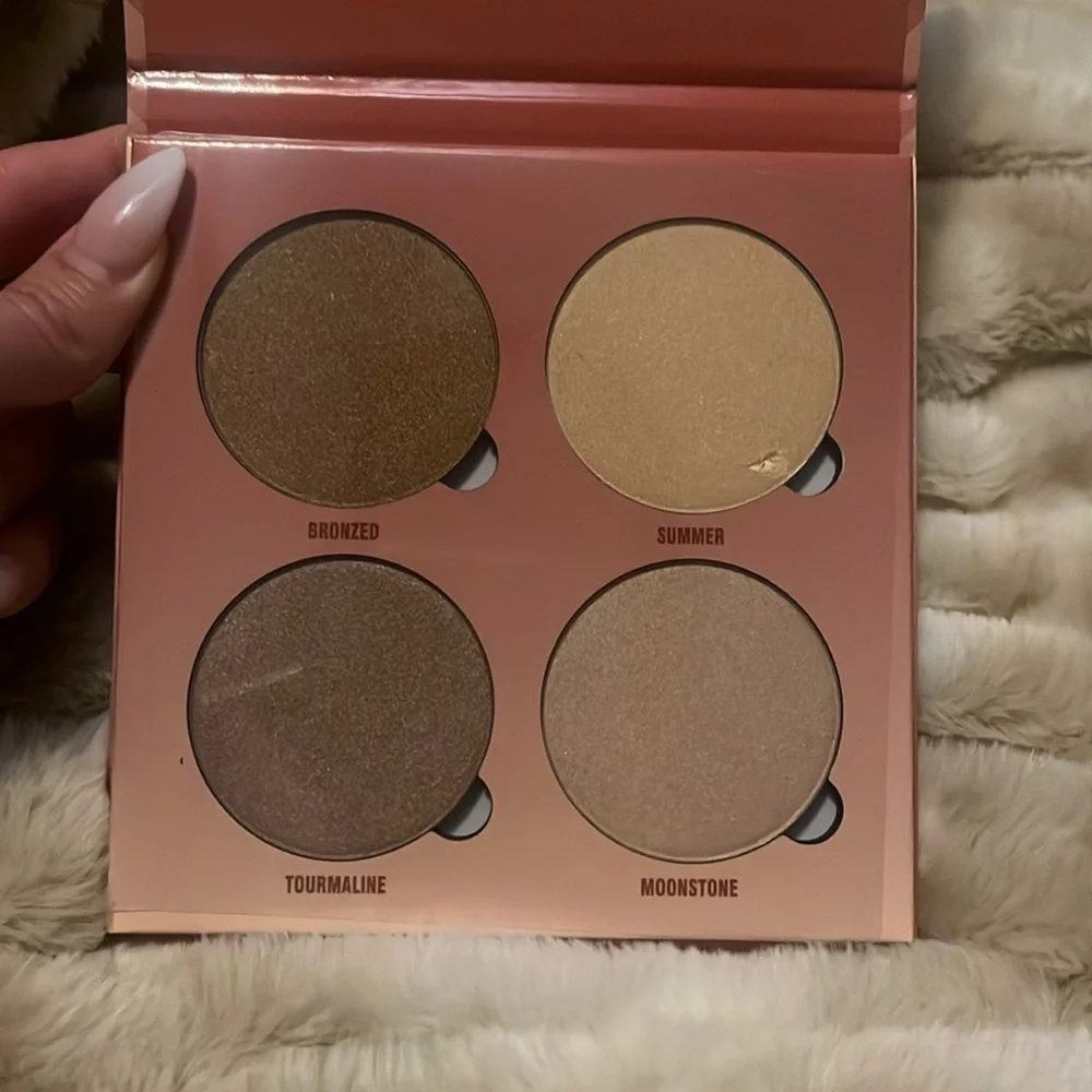 Anastasia Beverly Hills questions leave