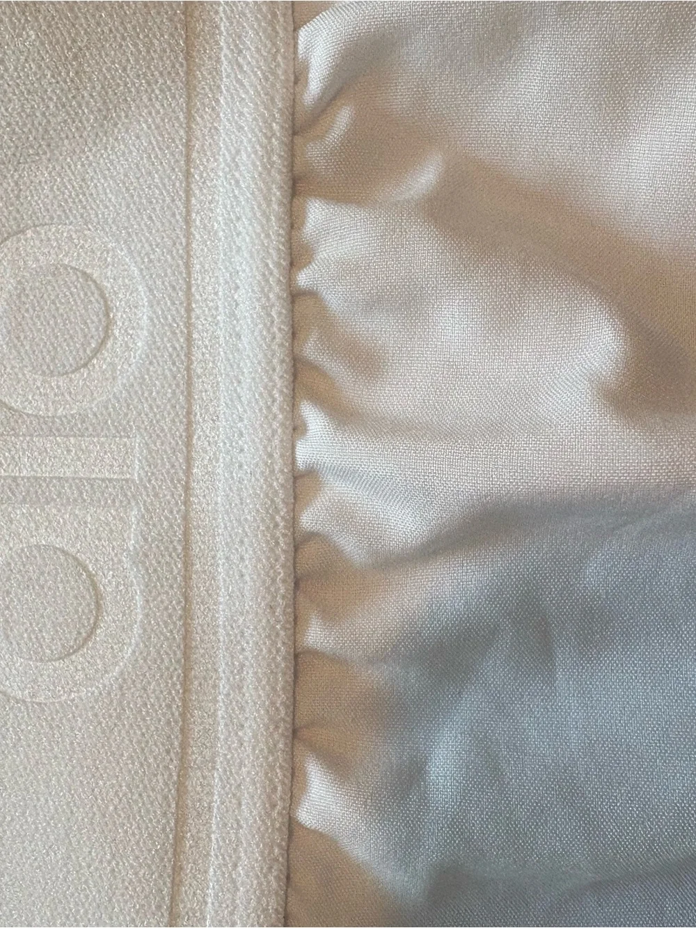ALO Yoga crisp white