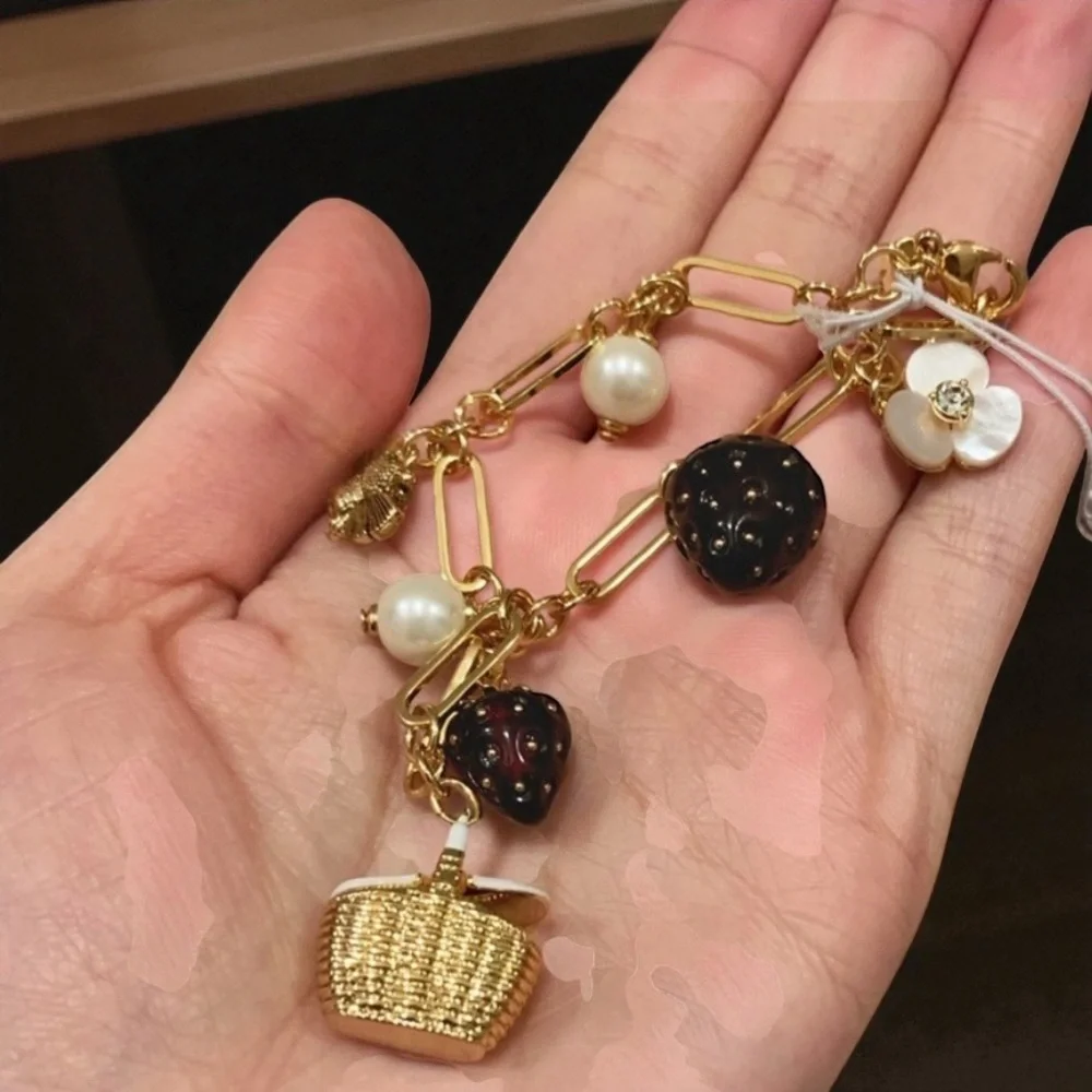 kate spade kate closure may