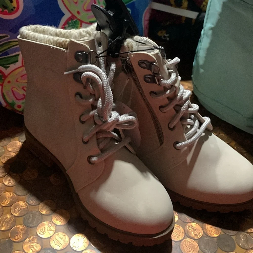 wonder nation cream boots