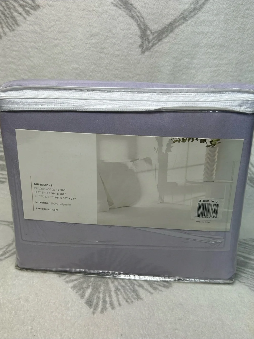 Everspread Queen bed sheet set features a soothing lavender color