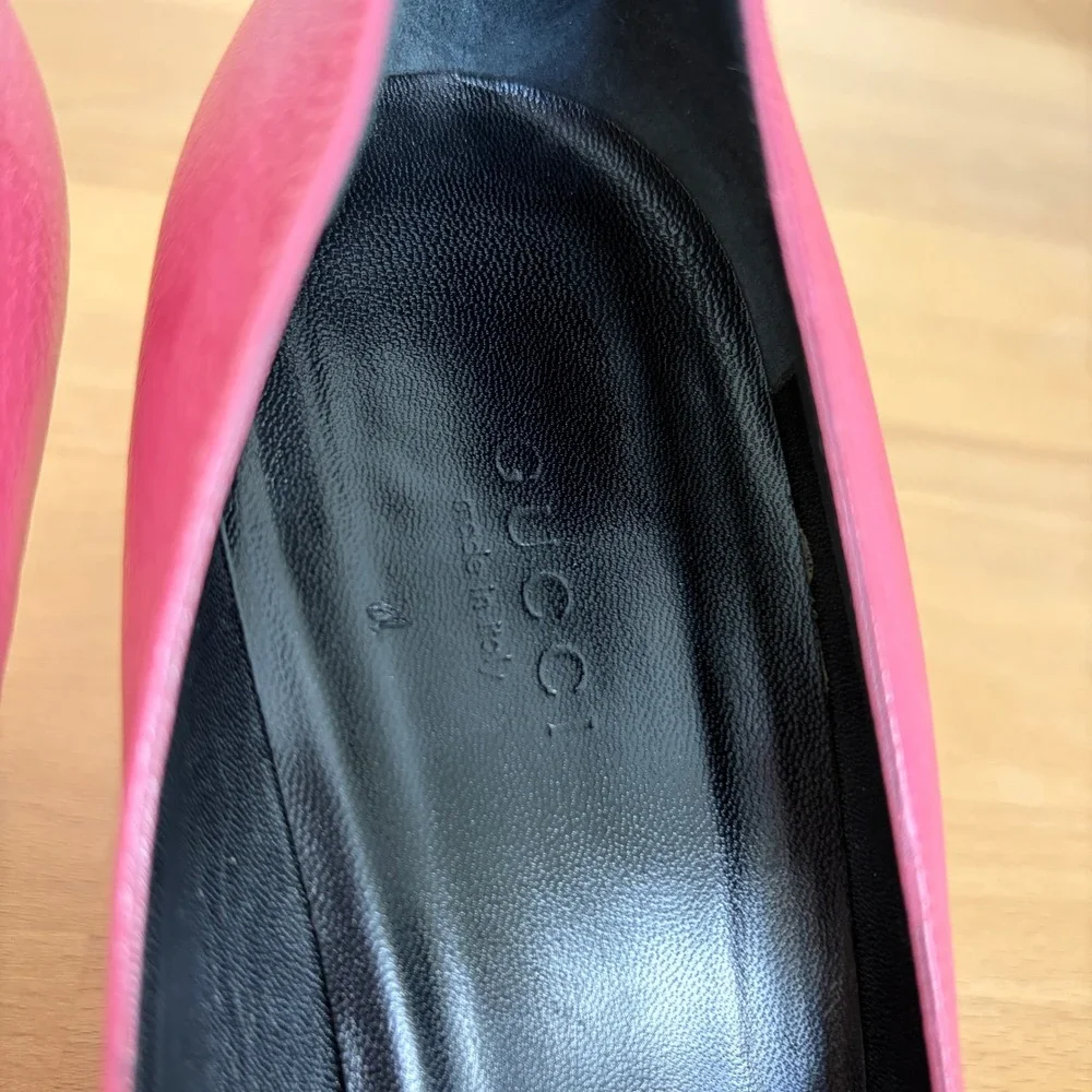 Gucci designer photos marks
