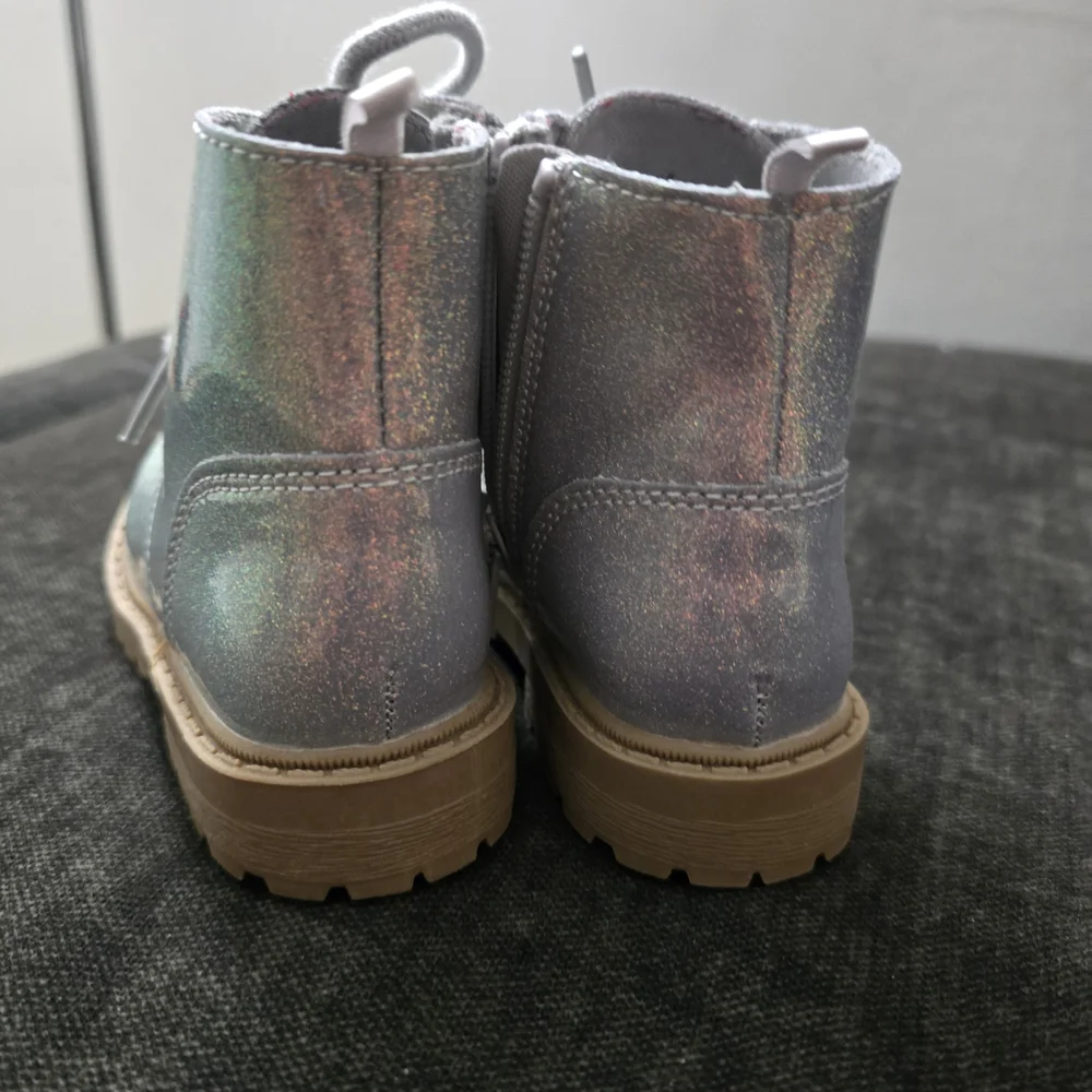Old Navy Kids' Glitter Silver Lace-Up Boots
