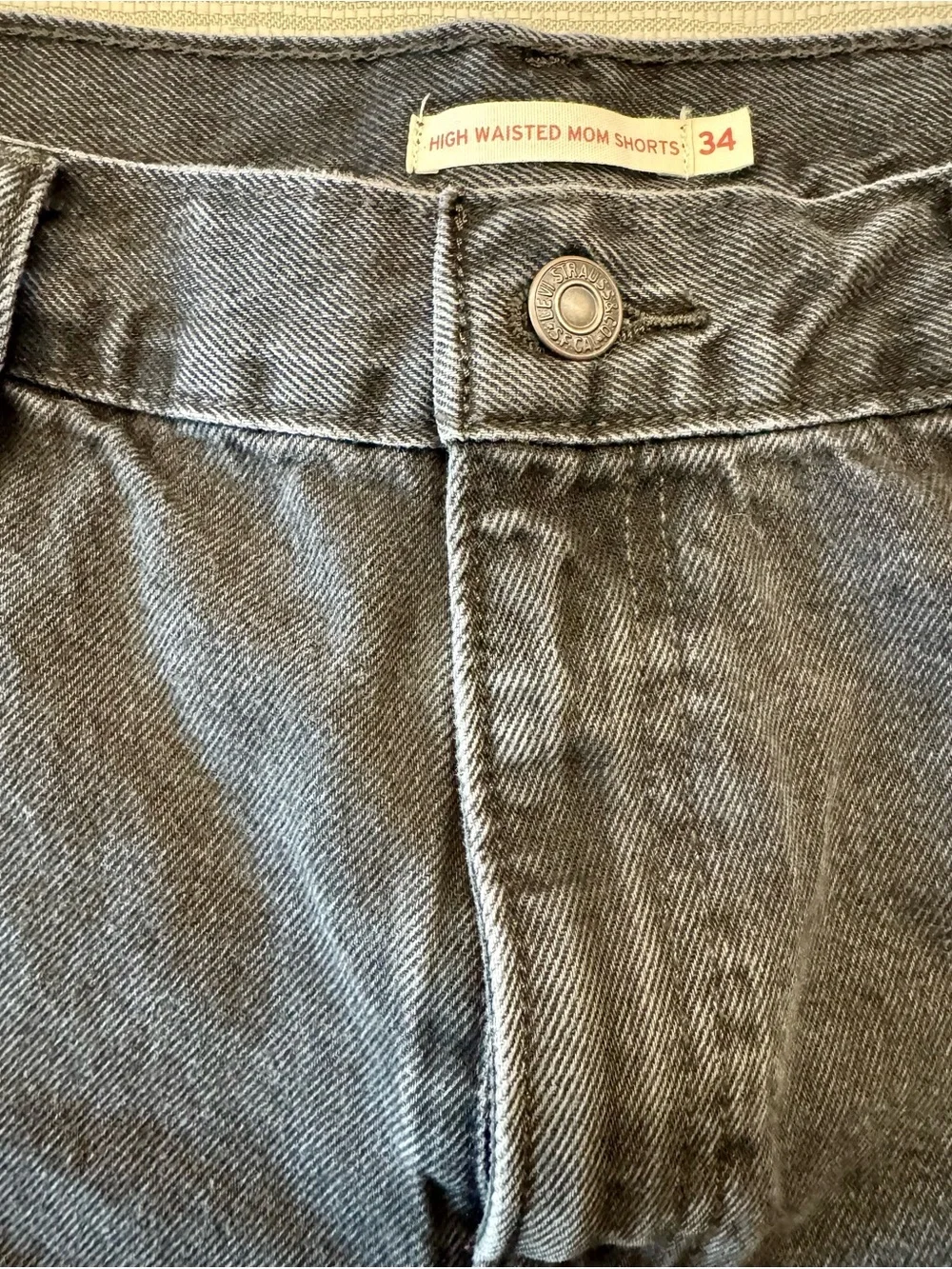 Levis clean style