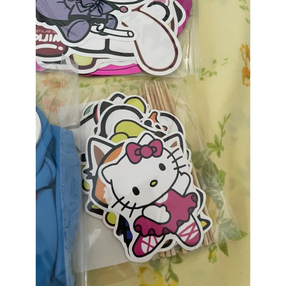 Sanrio Friends Birthday Party Decorations Set Hello Kitty Kuromi Cinnamoroll NEW