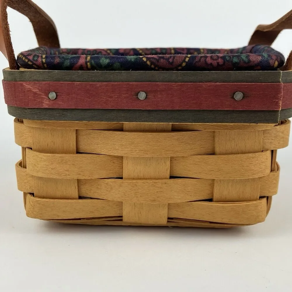 Longaberger includes basket