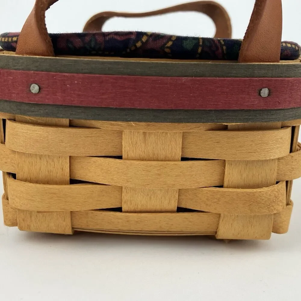 Longaberger includes basket