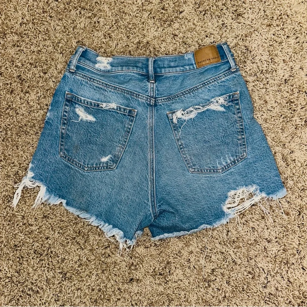 American Eagle Outfitters stylish distressed