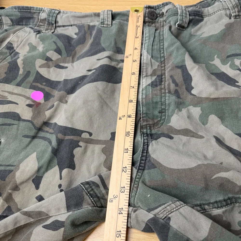 Wrangler Camo Cargo Shorts 44 Stretch Twill Gorpcore Utility Outdoor Grunge