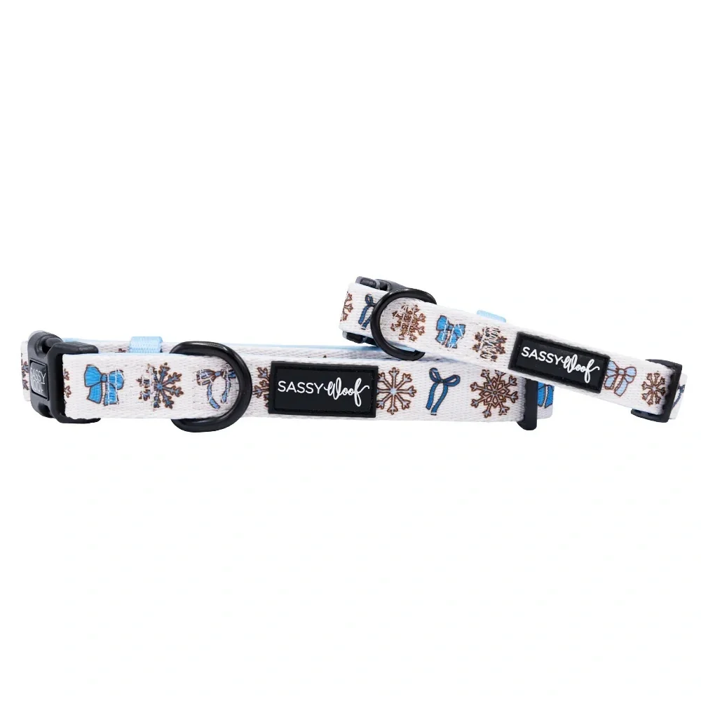 Sassy Woof Let It Bow Dog Collar Size M