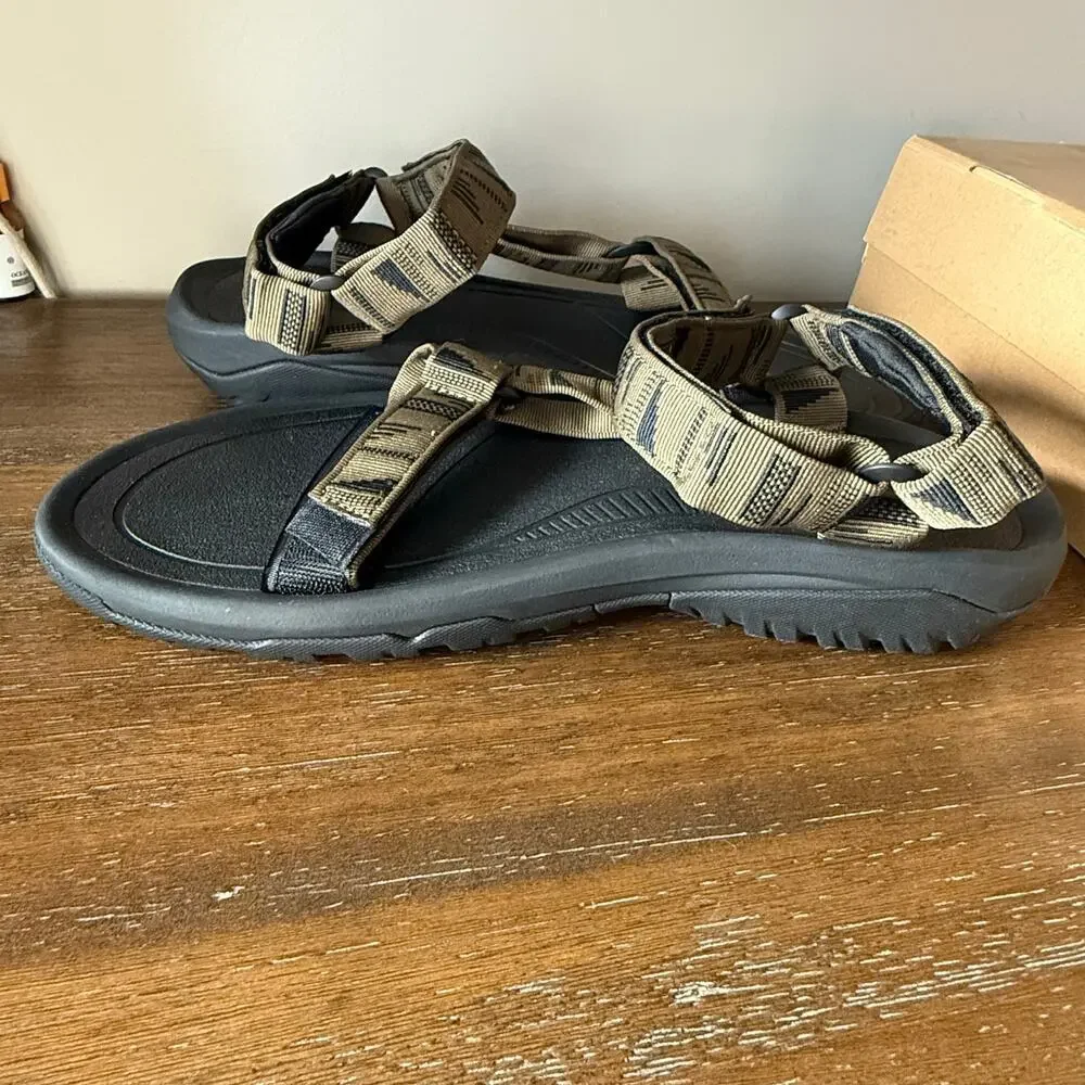 Teva water sole