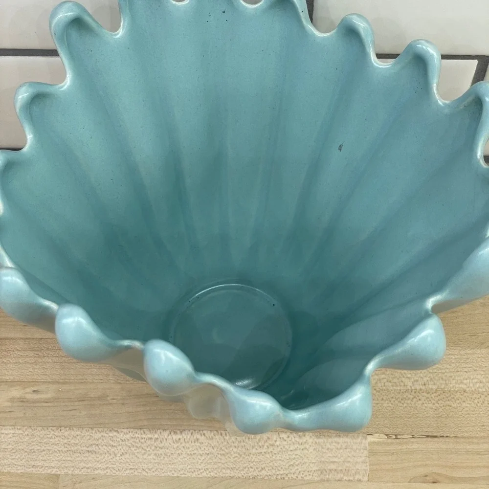 Vintage Mid Century Modern Light Blue‎ Splash Handkerchief Fluted Ceramic Vase