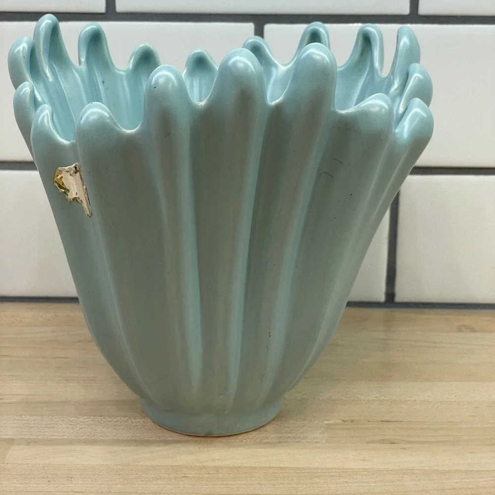 Vintage Mid Century Modern Light Blue‎ Splash Handkerchief Fluted Ceramic Vase