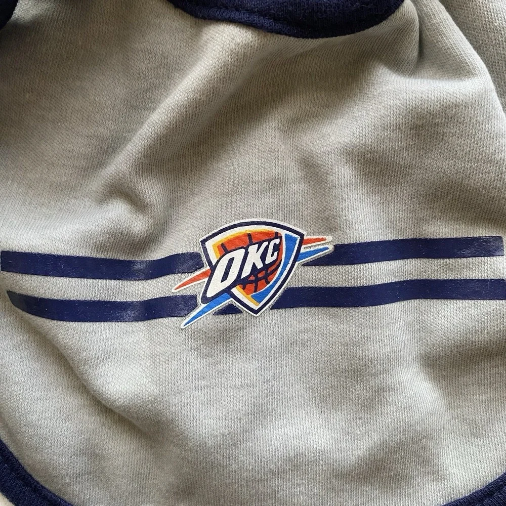 NBA Baby 3 Piece Bib Set Oklahoma City Thunder Newborn One Size New Open Package