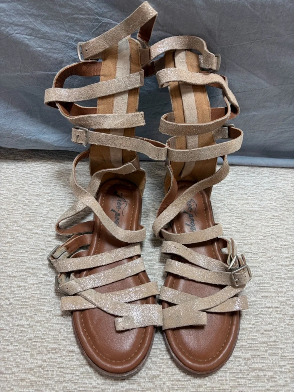 Free People hug anklets