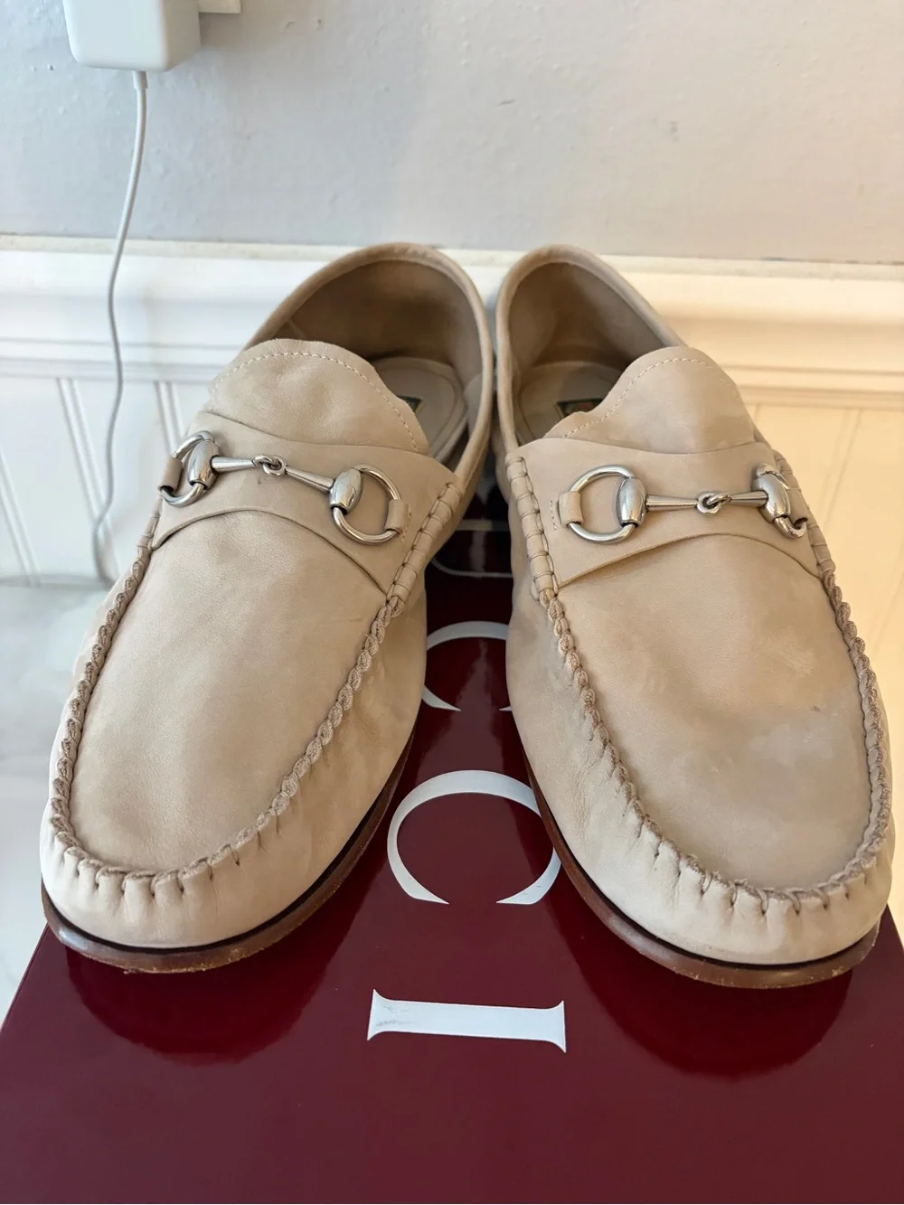 Gucci Men's Cream Leather Horsebit Loafers