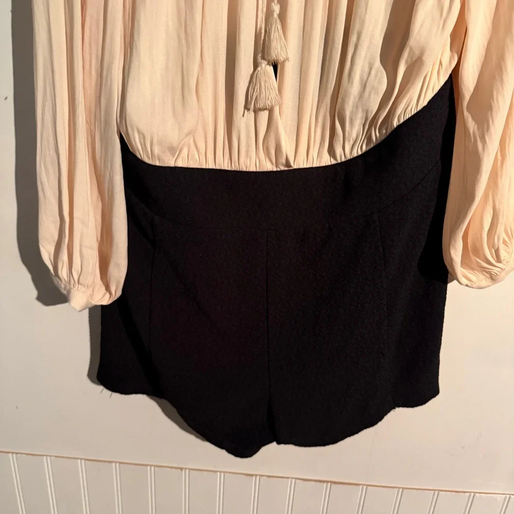 Free People size sleeve