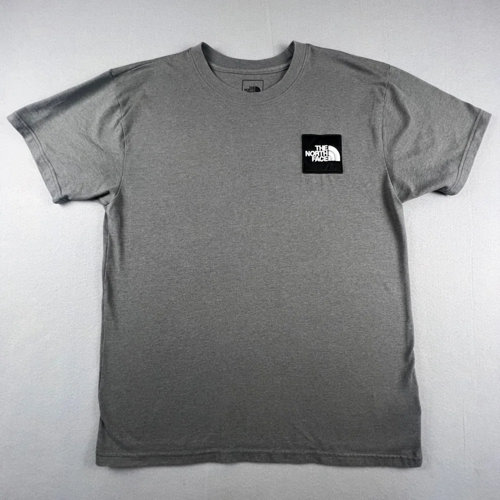 The North Face T-Shirt Mens‎ Large Gray Logo Patch Short Sleeve Gorpcore Casual
