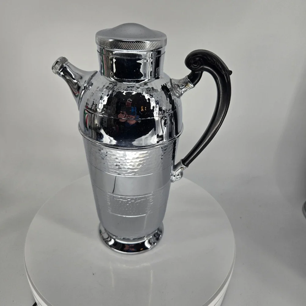 Vintage Farber Bros Krome Kraft Cocktail Shaker Hammered‎ Chrome Bakelite Handle