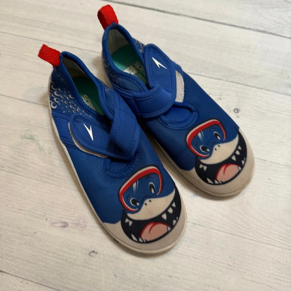 Speedo kids water shoes shark face little kids size‎ 11/12