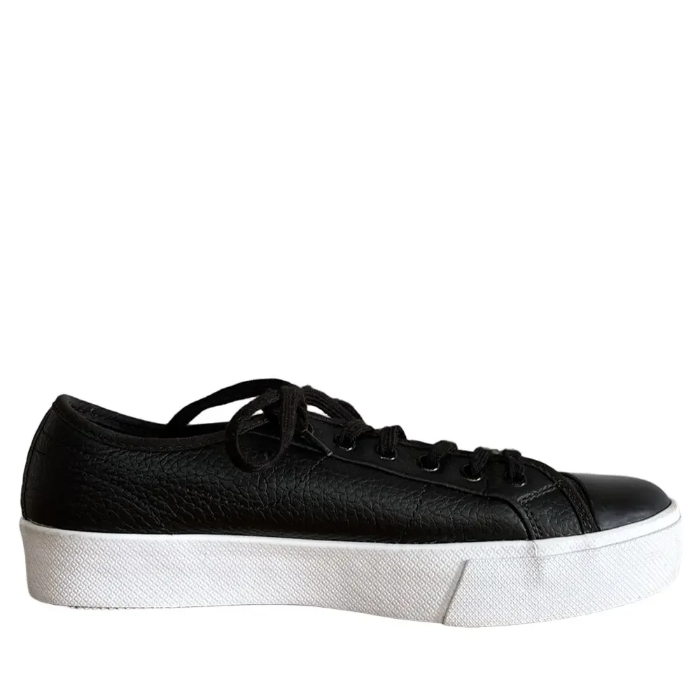 Lacoste clean elevated