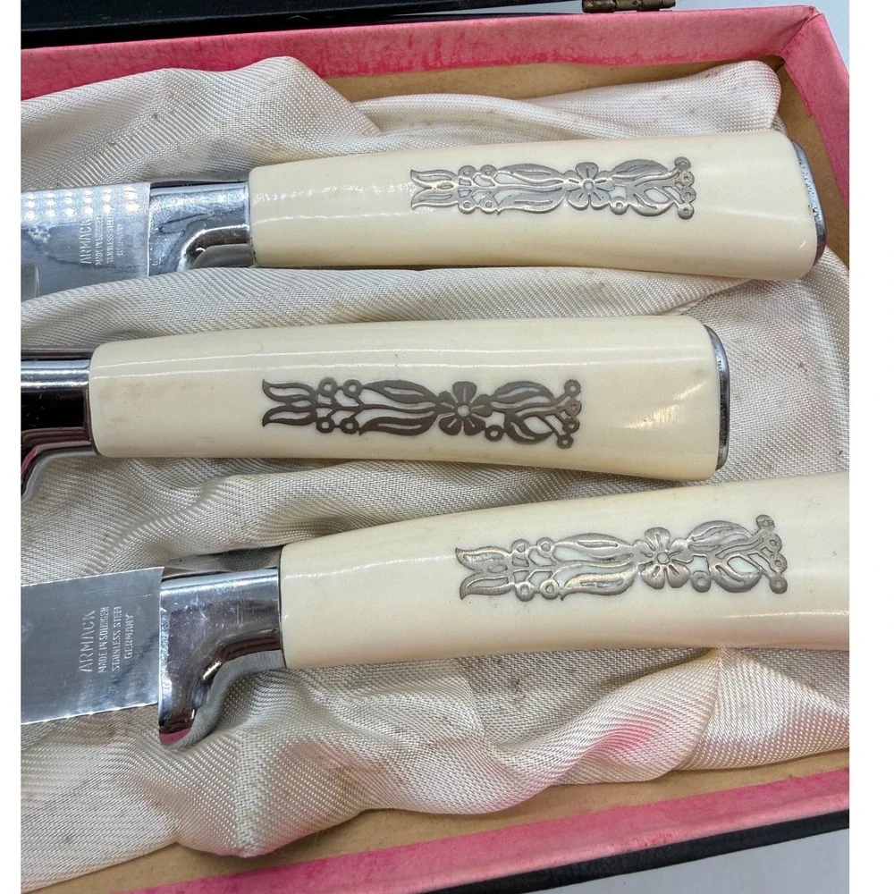 Armack steak knives
