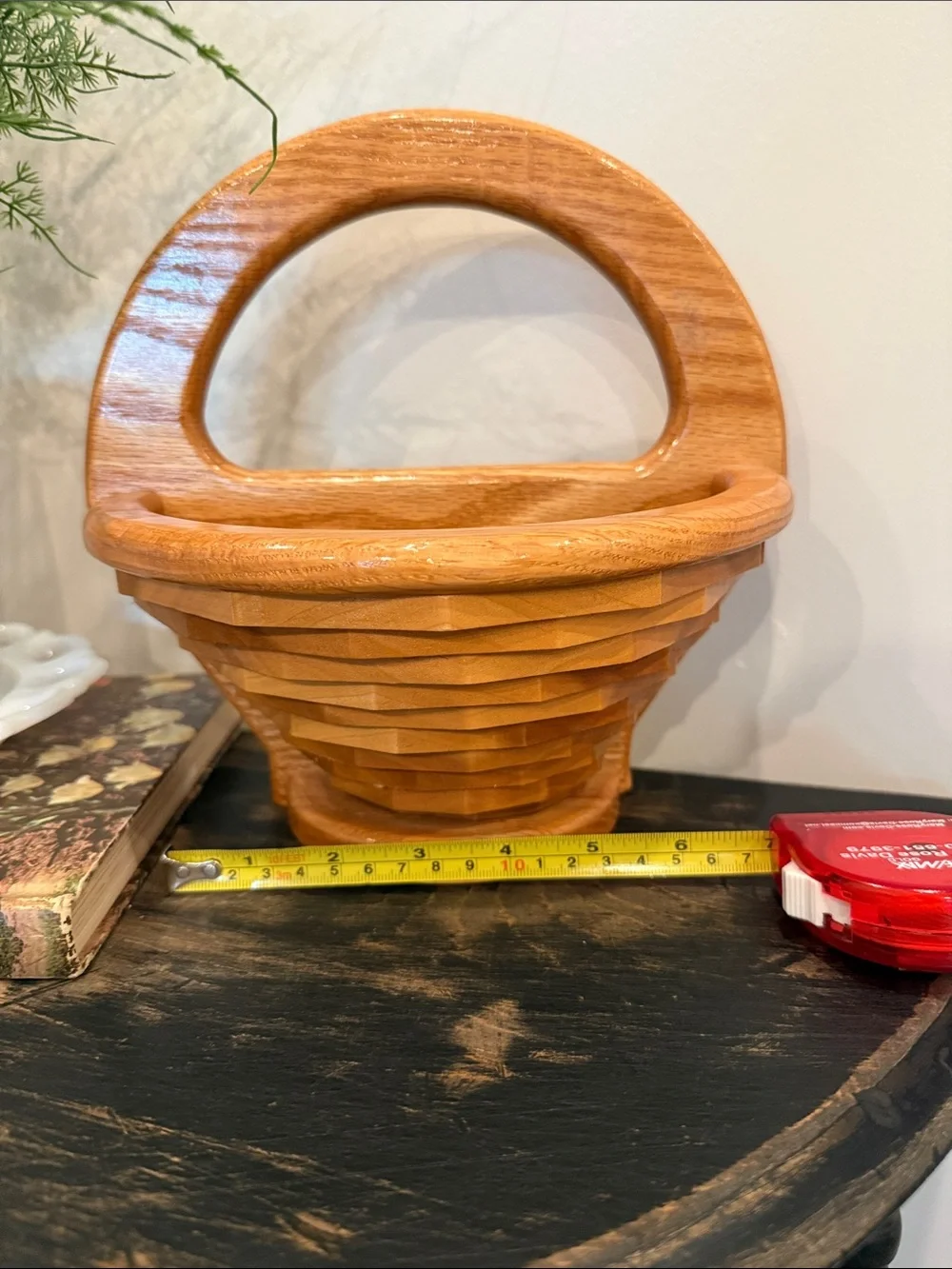 N/A elegant carved