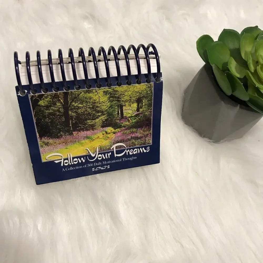 Follow Your Dreams Daily Calendar Motivational‎ Thoughts and Quotes