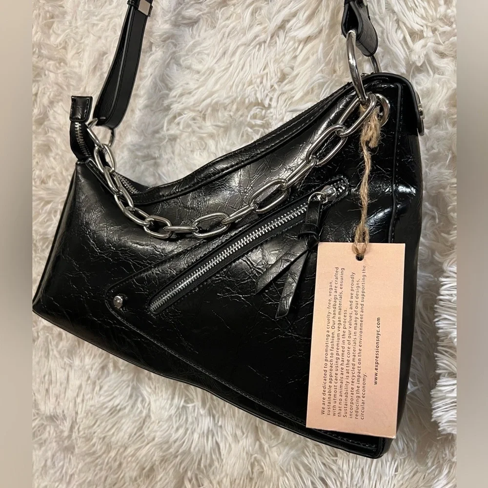 🖤🖤NWT- E/N EXPRESSIONS NYC SASSY/CLASSY BLACK SHOULDER BAG🖤🖤