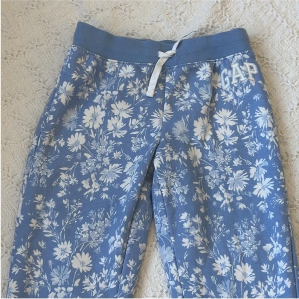 GAP these joggers