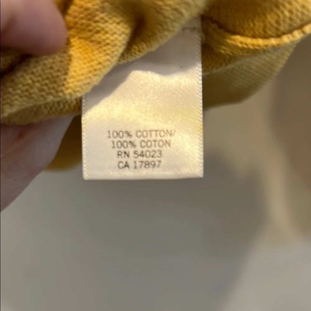 Banana Republic Men's Yellow V-Neck Sweater -size large 100%cotton