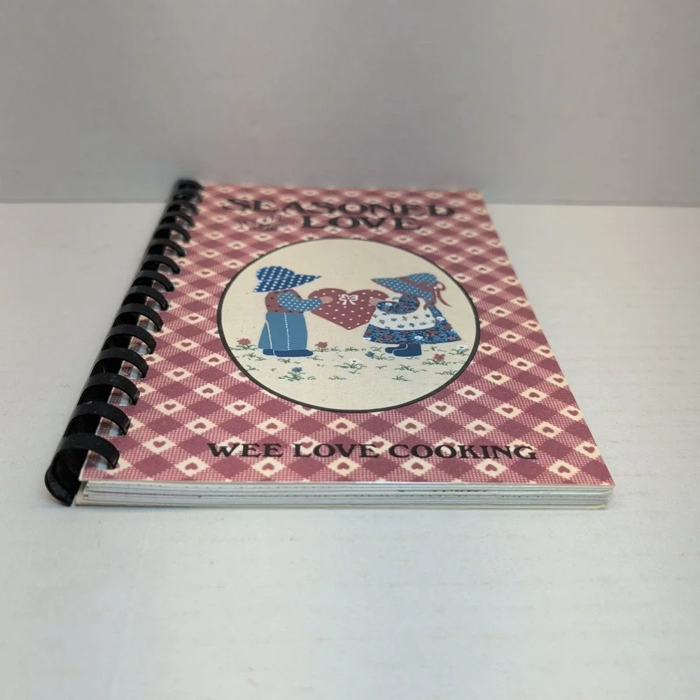 Seasoned With Love Cookbook Favorite Recipes Wee Maple Shade New Jersey 1987