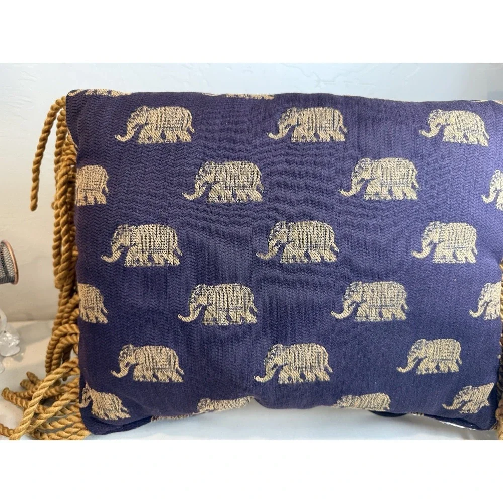 Purple gold throw