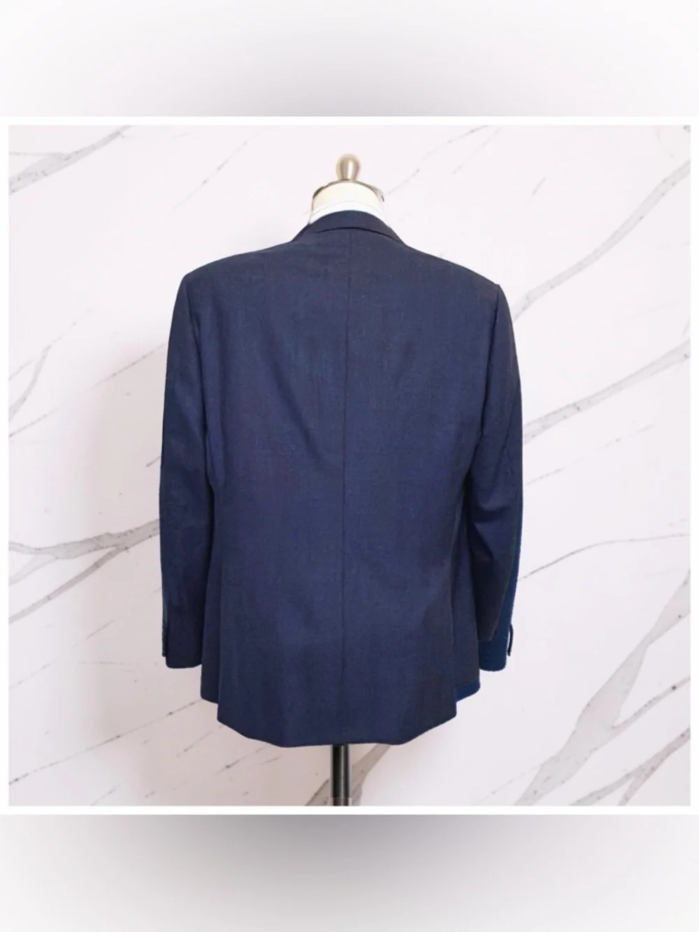 Brioni exceptional navy